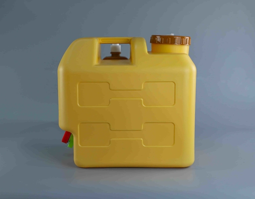 HDPE persegi panjang 8 galon Outdoor Water Bin Untuk Mobil Camping